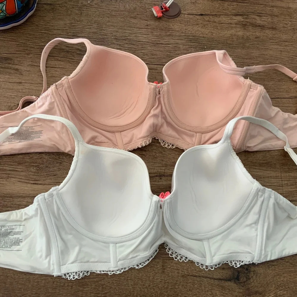 Victoria's Secret Lace Balconette Bra in Light Pink and White - Picture 2 of 7